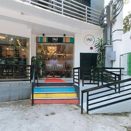 Sans Hotel At Algers Suites Marikina By Reddoorz Buitenkant foto
