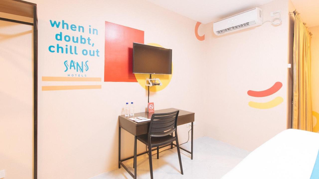Sans Hotel At Algers Suites Marikina By Reddoorz Buitenkant foto