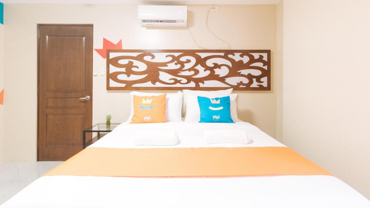 Sans Hotel At Algers Suites Marikina By Reddoorz Buitenkant foto