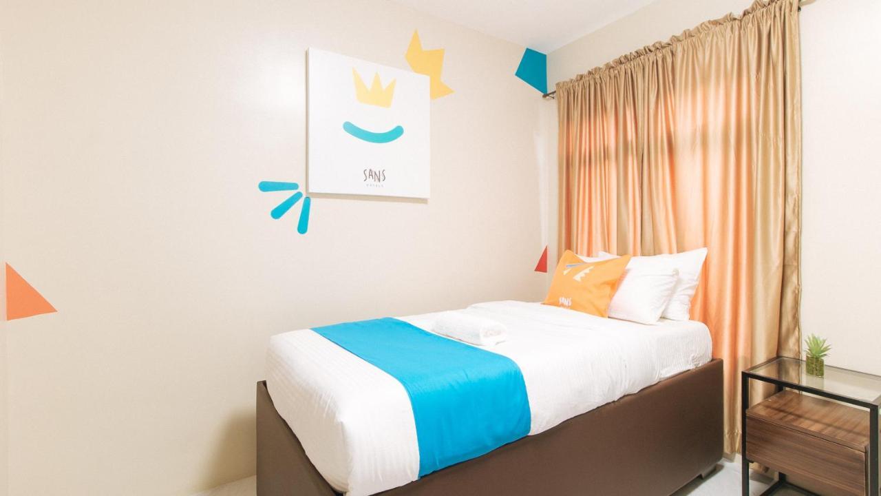 Sans Hotel At Algers Suites Marikina By Reddoorz Buitenkant foto