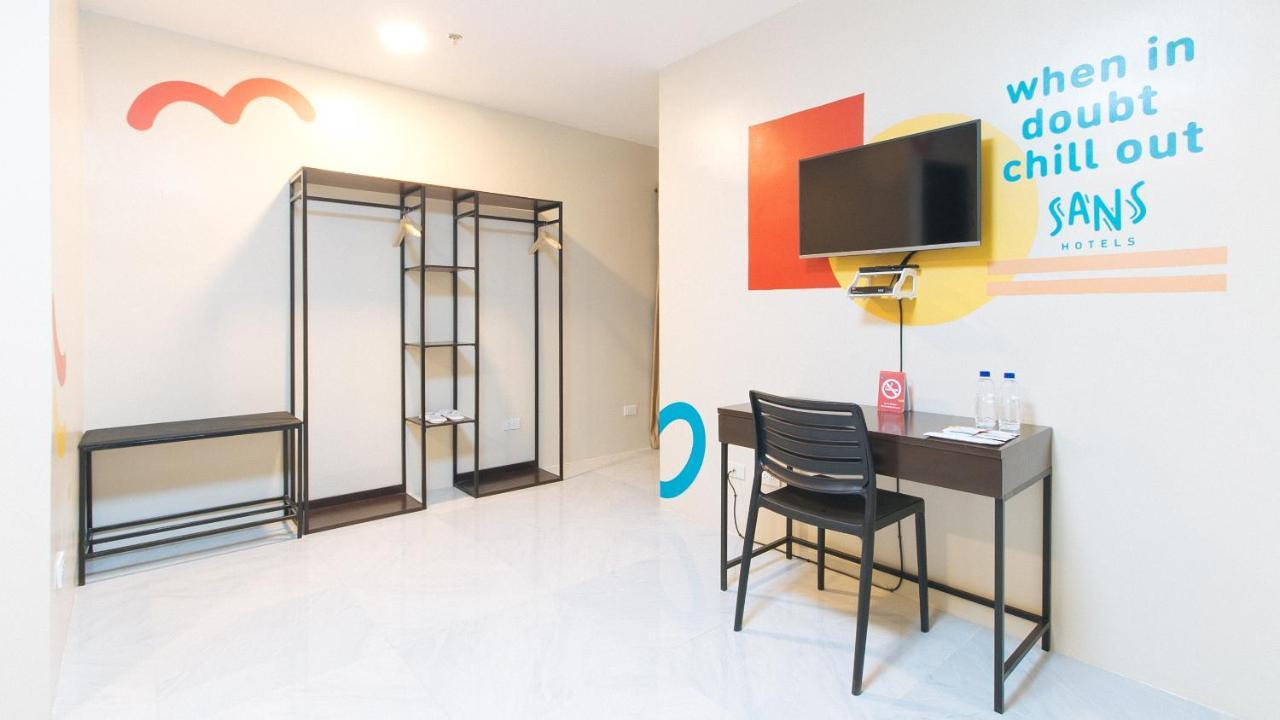 Sans Hotel At Algers Suites Marikina By Reddoorz Buitenkant foto