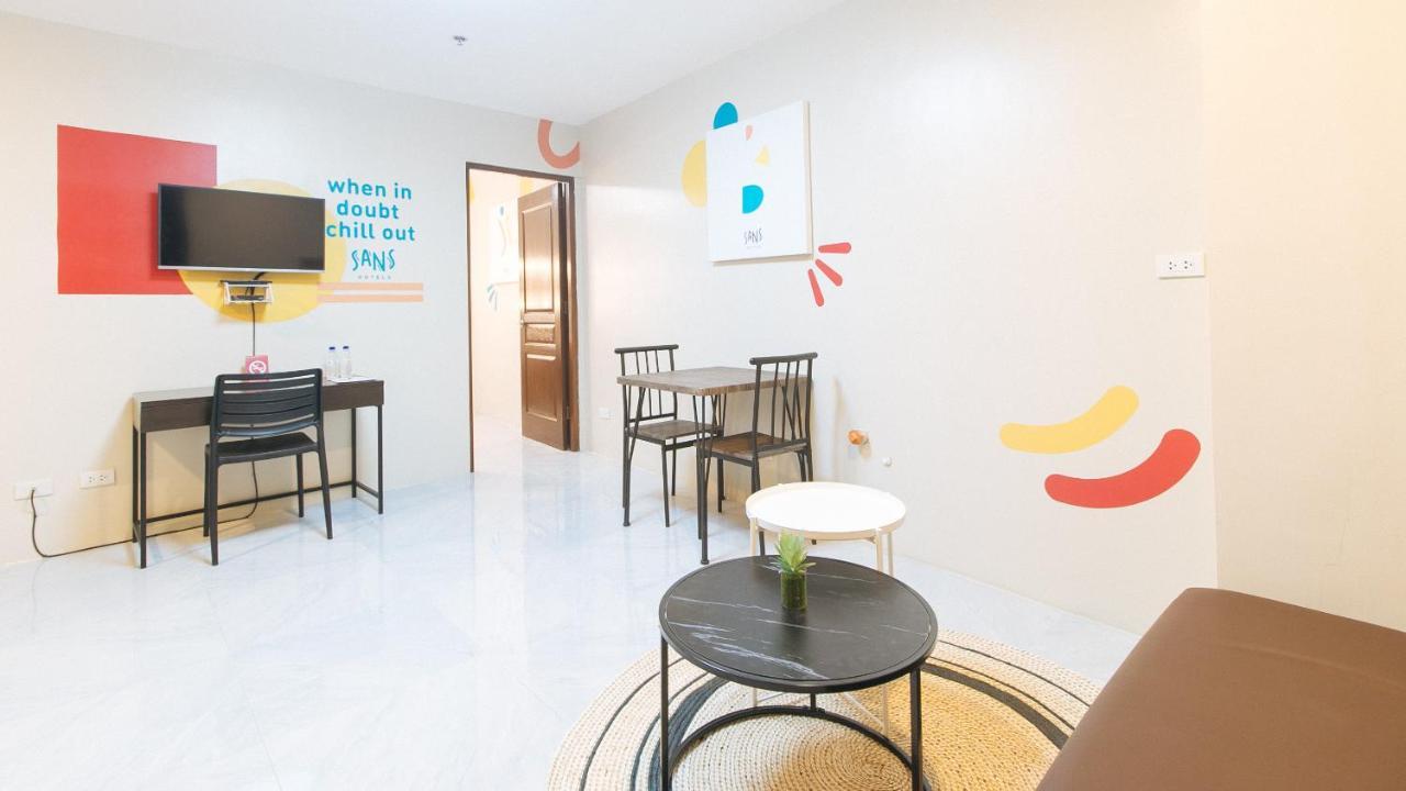 Sans Hotel At Algers Suites Marikina By Reddoorz Buitenkant foto